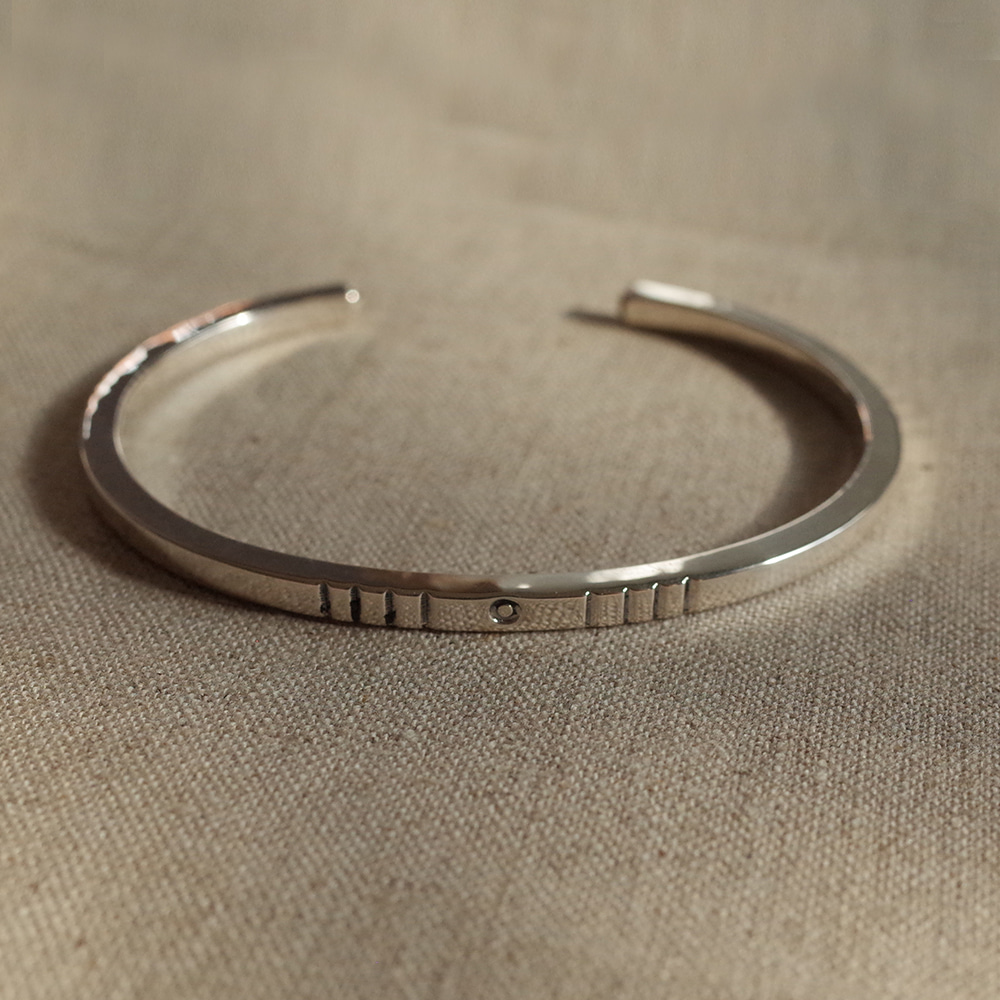 [North Works]  W-215 Ｓtamped Square Bangle